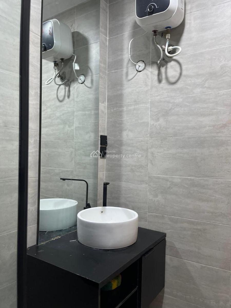 Luxury 1 Bedroom Apartment with Luxury Finishes, Lekki Phase 1, Lekki, Lagos, Flat / Apartment Short Let