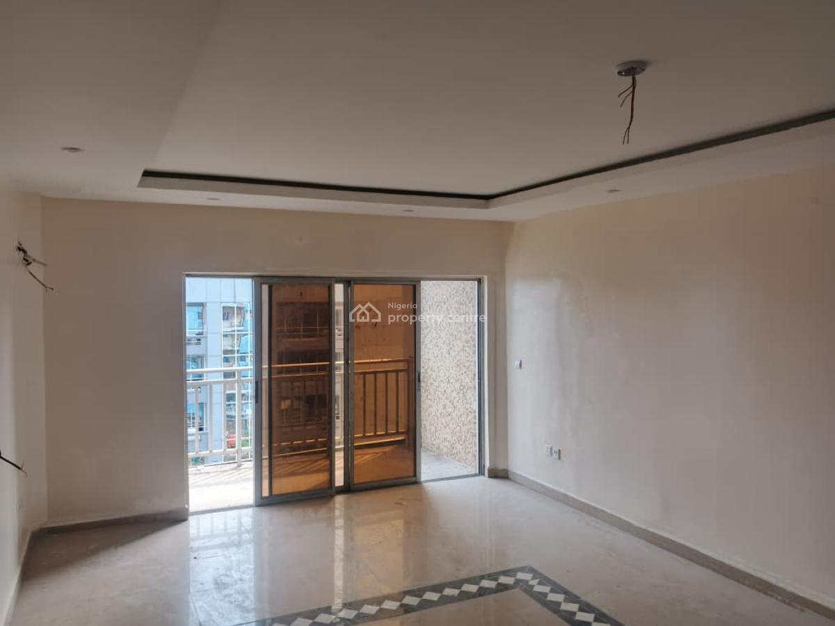 Service & Spacious 1 Bedroom Apartment on Higher Floor, Off Adeyemi Alakija Street, Victoria Island (vi), Lagos, Mini Flat (room and Parlour) for Rent