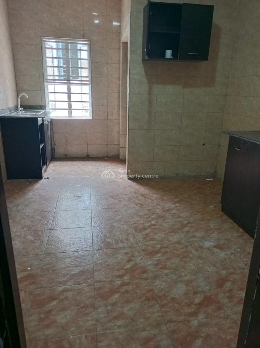 Spacious 3bedroom First Floor Secured Estate Serviced, Secured Estate, Osapa, Lekki, Lagos, Flat / Apartment for Rent