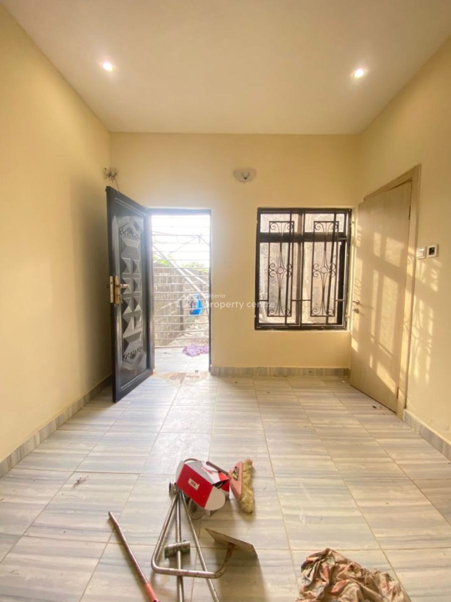 Selfcon Apartment, Ogombo, Ogombo, Ajah, Lagos, Self Contain (single Rooms) for Rent