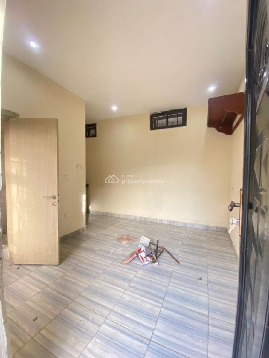 Selfcon Apartment, Ogombo, Ogombo, Ajah, Lagos, Self Contain (single Rooms) for Rent