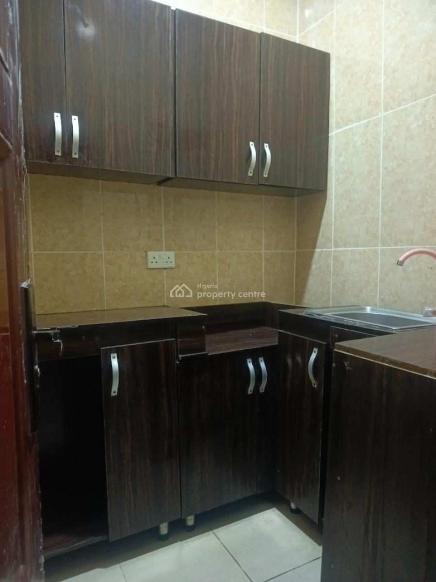 Self Contained Apartment, Guzape District, Abuja, Flat / Apartment for Rent