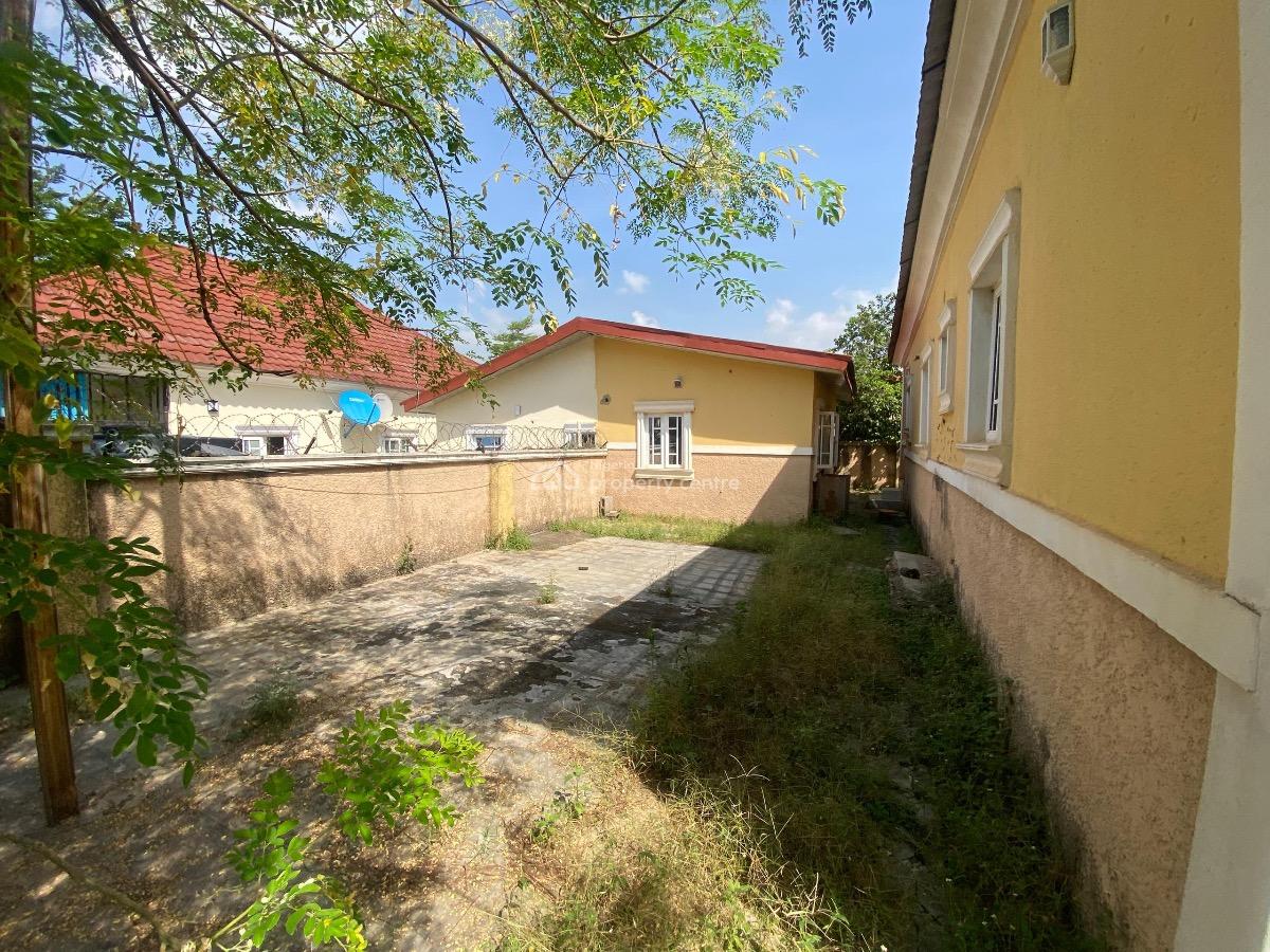 3 Bedroom Sem-detached Bungalow, El-salem Estate, Pyakasa, Lugbe District, Abuja, Semi-detached Bungalow for Sale