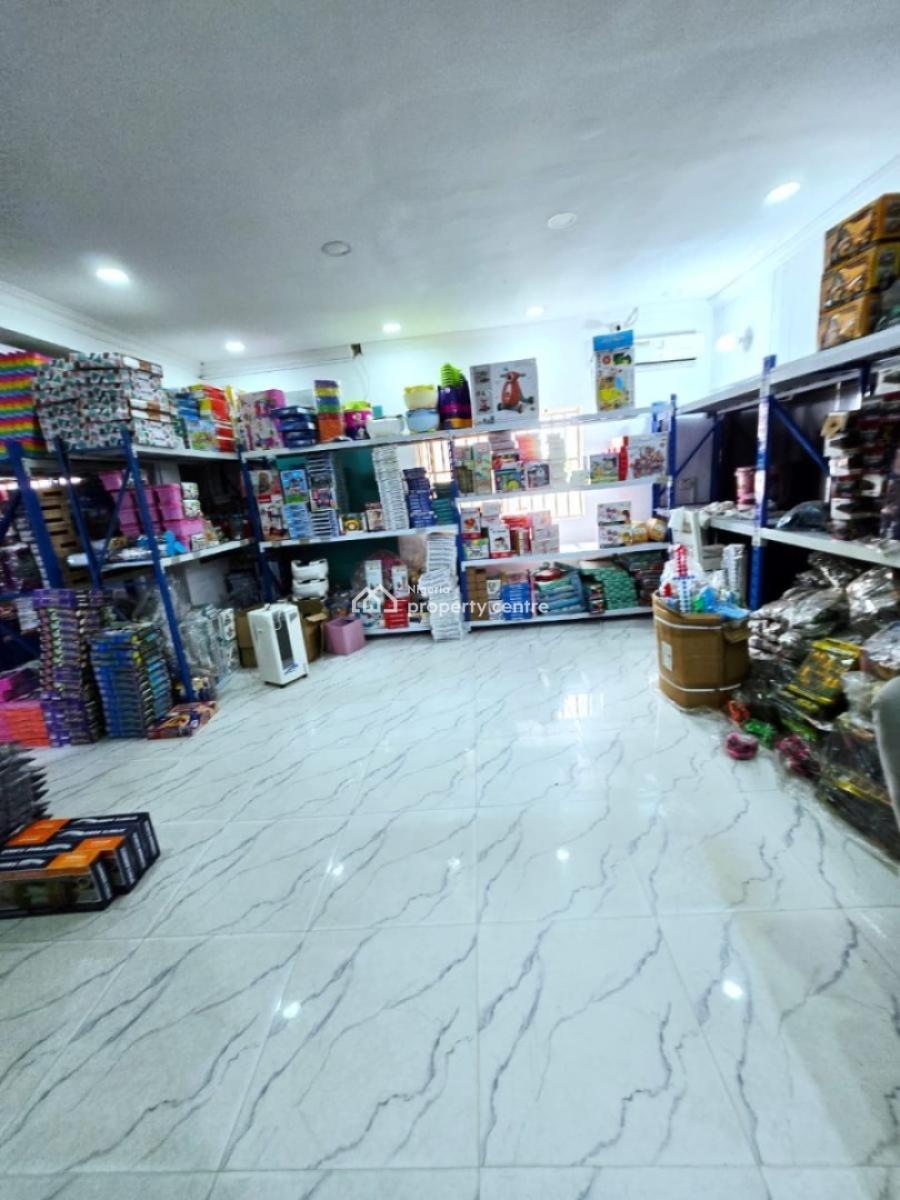 4 Bedroom +bq Commercial Property for Lease, Lekki Phase 1, Lekki, Lagos, Commercial Property for Rent