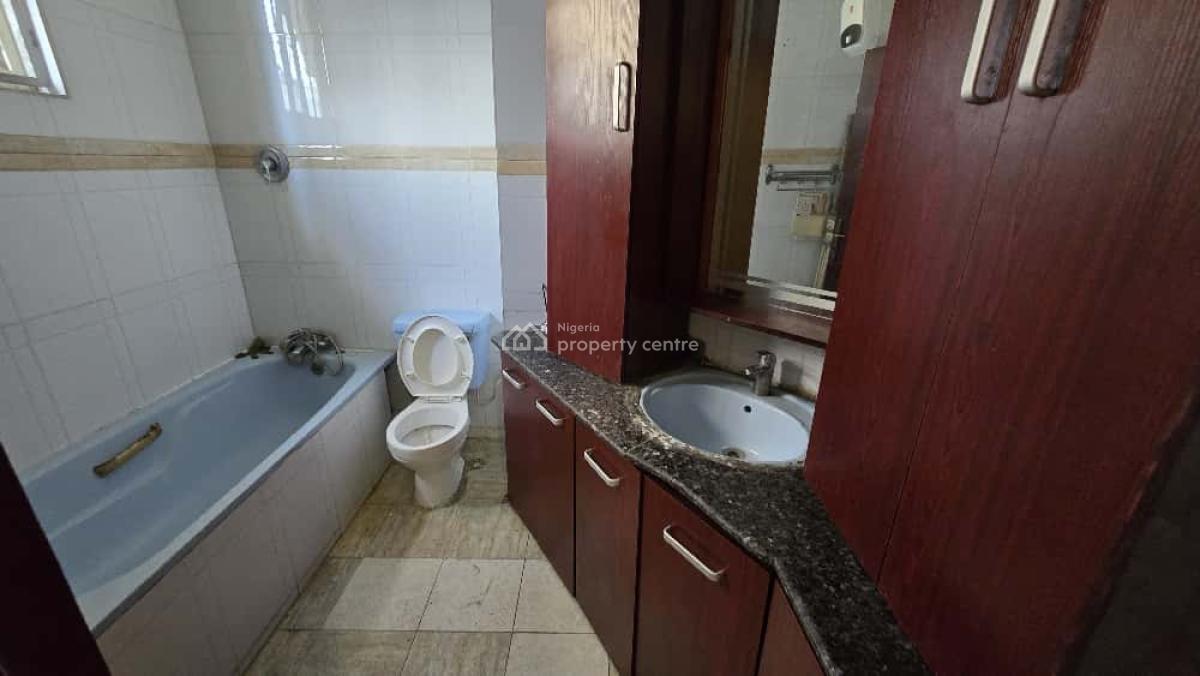 2bedroom Upstairs Secured Estate, Parkview, Ikoyi, Lagos, Flat / Apartment for Rent