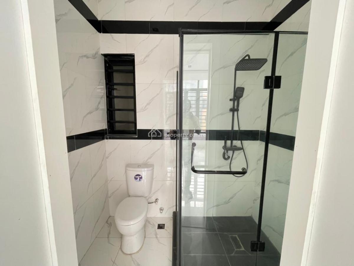 Exquisite 2 Bedroom Apartment, Lekki Phase 1, Lekki, Lagos, Block of Flats for Sale