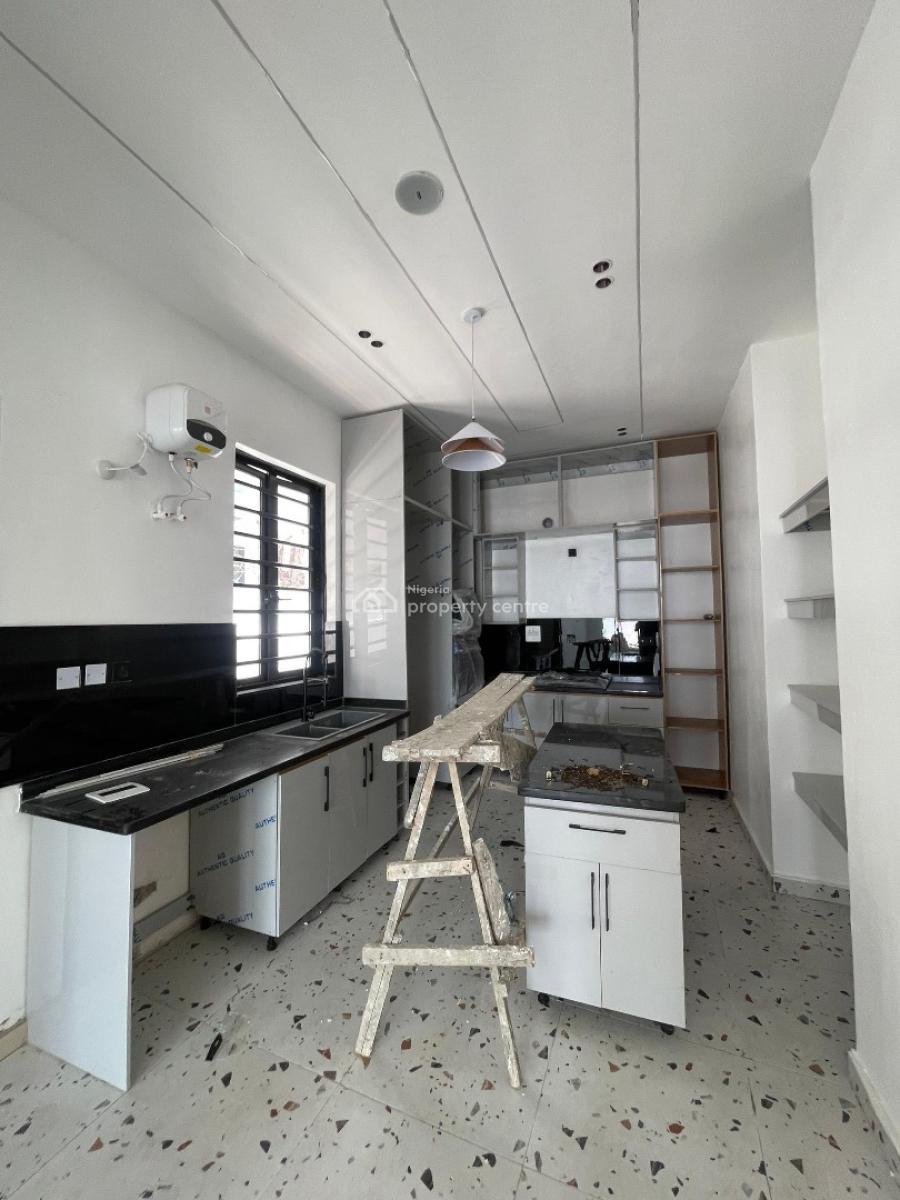 Luxury 4 Bedroom Fully Detached Duplex with Pool & Bq, Situated in a Prime and Well-secured Neighborhood., Lekki, Lagos, Detached Duplex for Sale