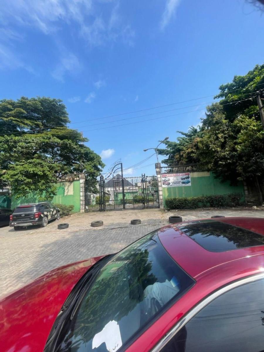 a 950 Square Meter Dry Land Gated !!!!distress, Beside Eleganza Gardens Estate, Lekki, Lagos, Mixed-use Land for Sale