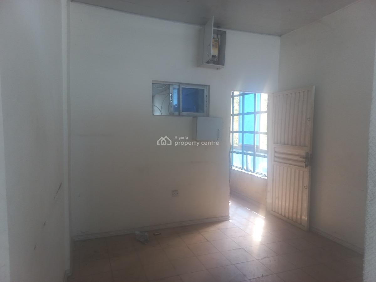 Office Space in a Nice Plaza in The Heart of Town, Zone 5, Wuse, Abuja, Office Space for Rent