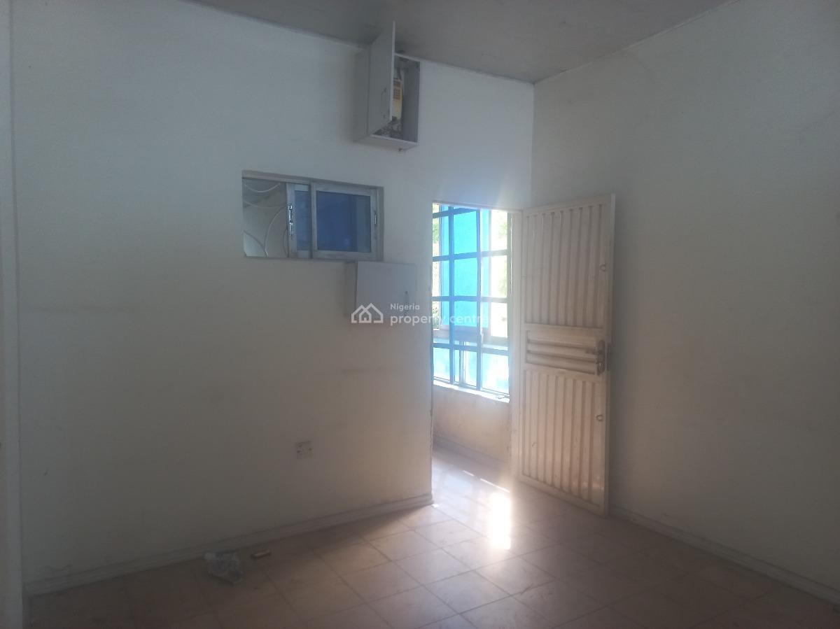 Office Space in a Nice Plaza in The Heart of Town, Zone 5, Wuse, Abuja, Office Space for Rent