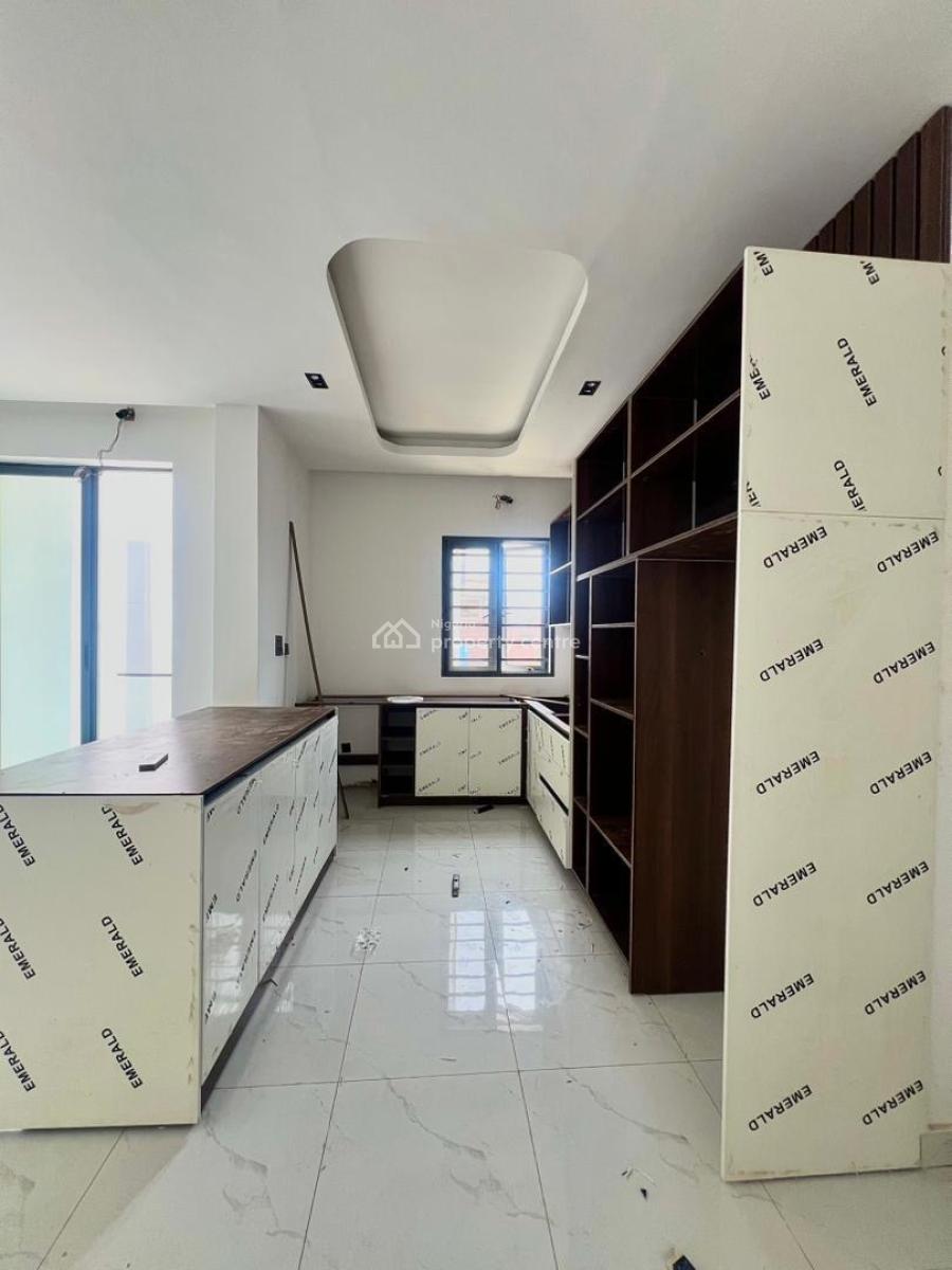 Stylish and Secure 2-bedroom Apartment Located in a Gated Estate, Ikate, Lekki, Lagos, Flat / Apartment for Sale