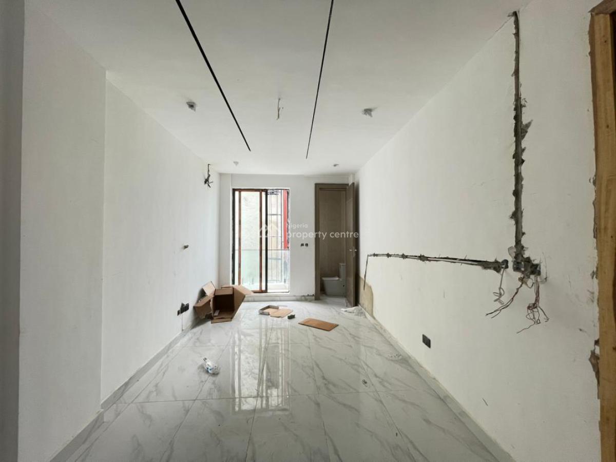 Contemporary 1 Bedroom Apartment, Lekki Phase 1, Lekki, Lagos, Mini Flat (room and Parlour) for Sale