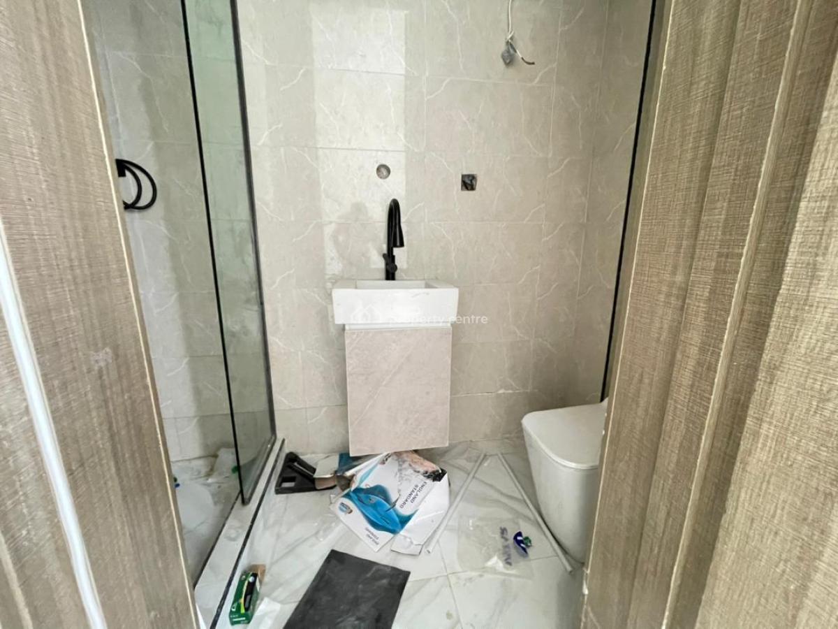 Contemporary 1 Bedroom Apartment, Lekki Phase 1, Lekki, Lagos, Mini Flat (room and Parlour) for Sale