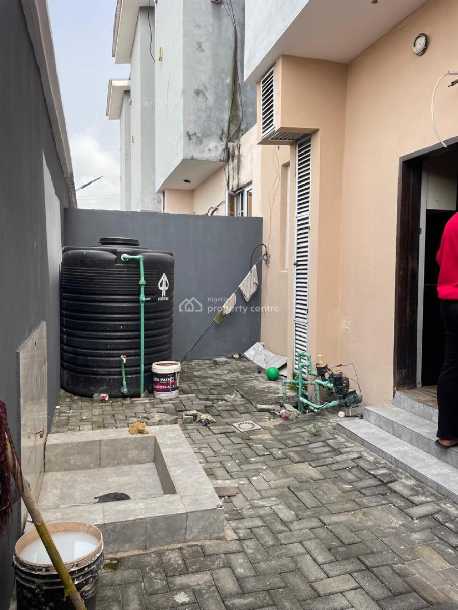 Massive 4 Bedroom Maisonette Penthouse with Boyz Quarter, New Road, Lekki, Lagos, Terraced Duplex for Rent