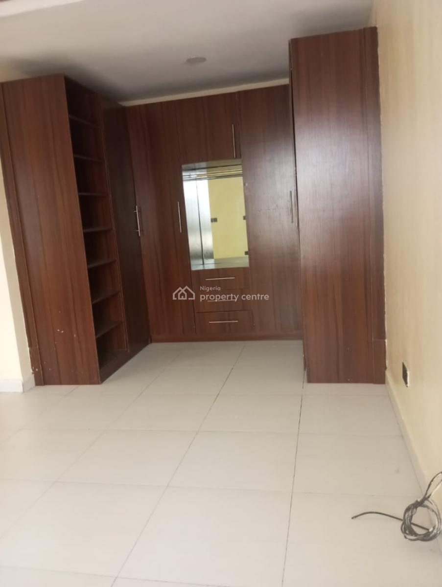 Massive 4 Bedroom Maisonette Penthouse with Boyz Quarter, New Road, Lekki, Lagos, Terraced Duplex for Rent
