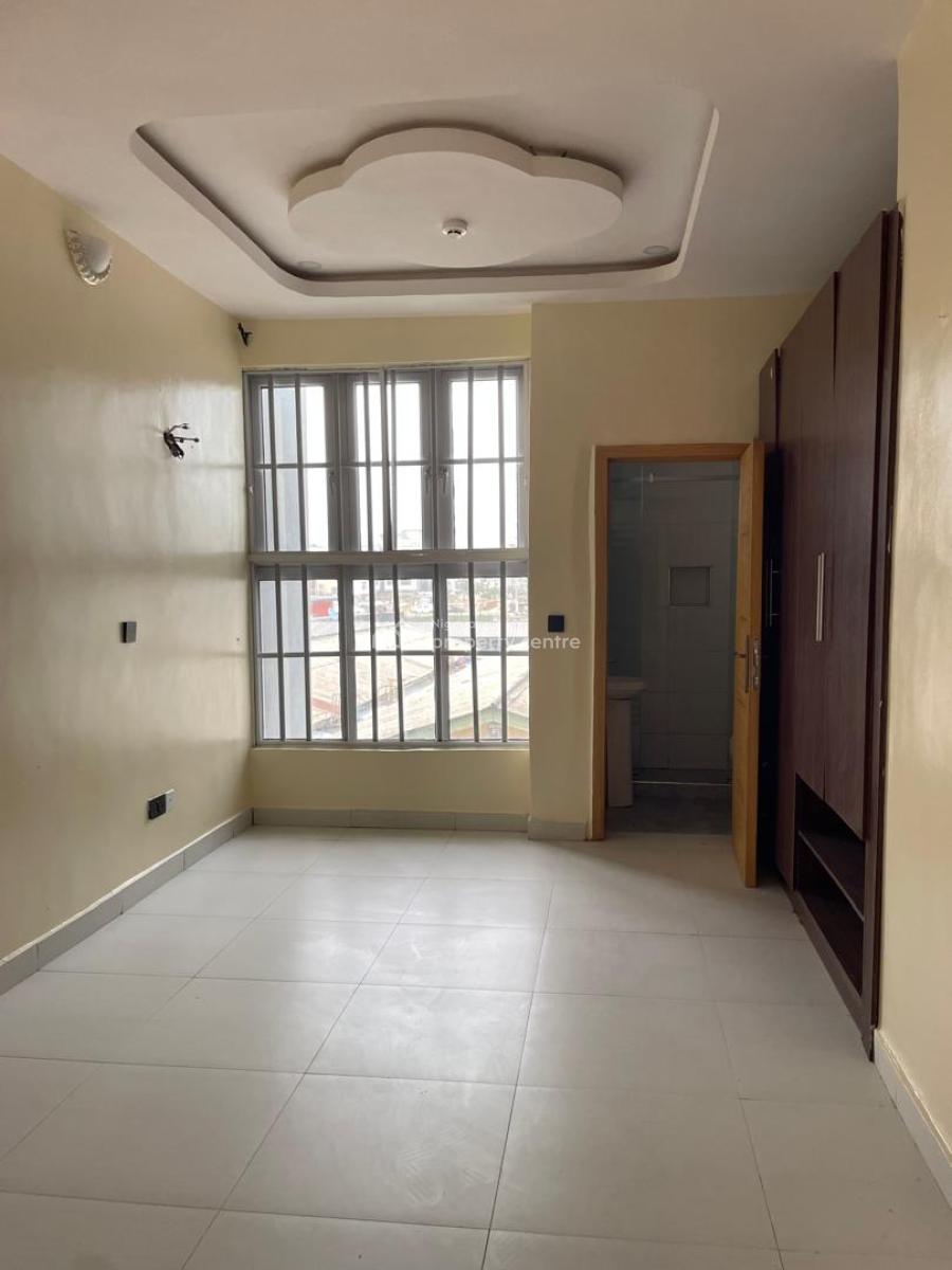 Massive 4 Bedroom Maisonette Penthouse with Boyz Quarter, New Road, Lekki, Lagos, Terraced Duplex for Rent