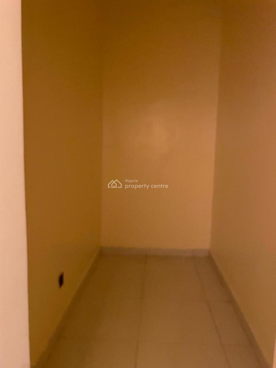 Massive 4 Bedroom Maisonette Penthouse with Boyz Quarter, New Road, Lekki, Lagos, Terraced Duplex for Rent