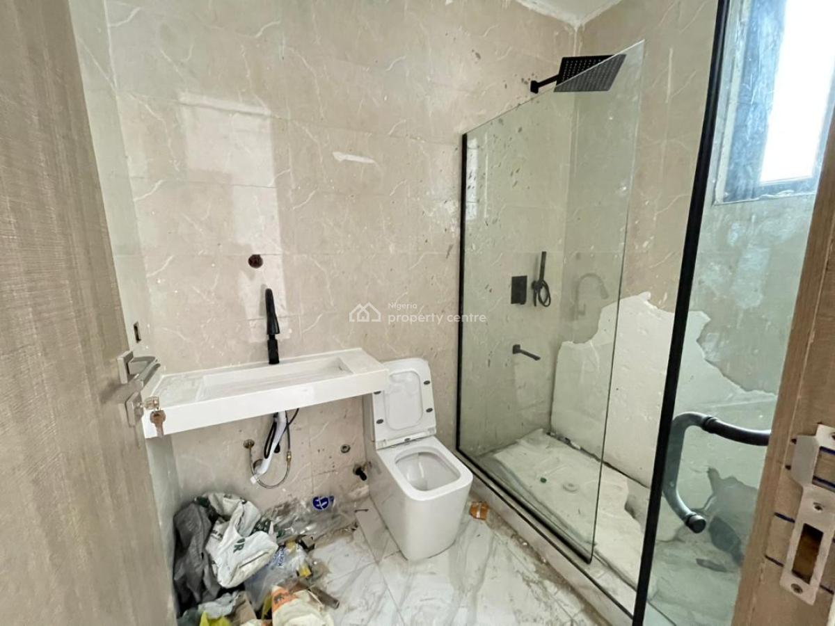 Contemporary 2 Bedroom Apartment, Lekki Phase 1, Lekki, Lagos, Block of Flats for Sale