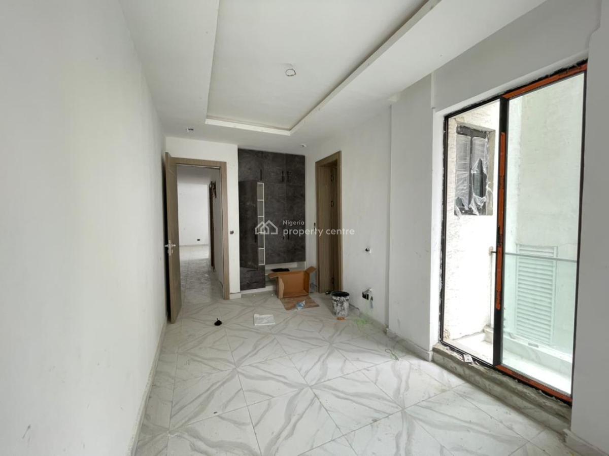 Contemporary 2 Bedroom Apartment, Lekki Phase 1, Lekki, Lagos, Block of Flats for Sale
