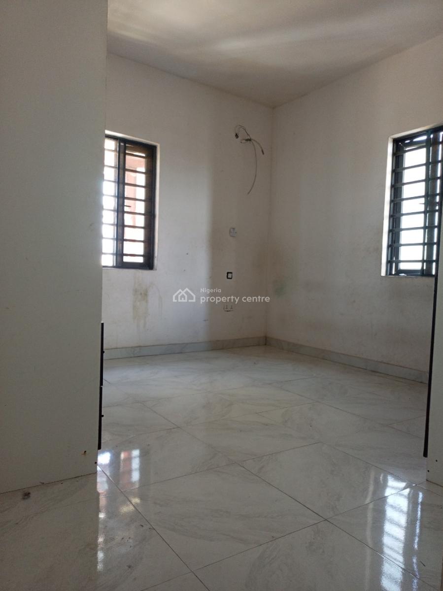 Big Penthouse 3bedroom Apartment, Serene Area, Ologolo, Lekki, Lagos, Flat / Apartment for Rent