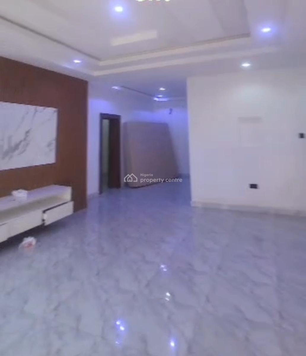 Massive Luxury 3 Bedrooms Flat with Bq in an Estate on Tarred Road., Garki, Abuja, Flat / Apartment for Rent