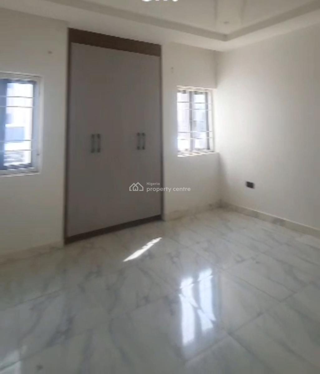 Massive Luxury 3 Bedrooms Flat with Bq in an Estate on Tarred Road., Garki, Abuja, Flat / Apartment for Rent