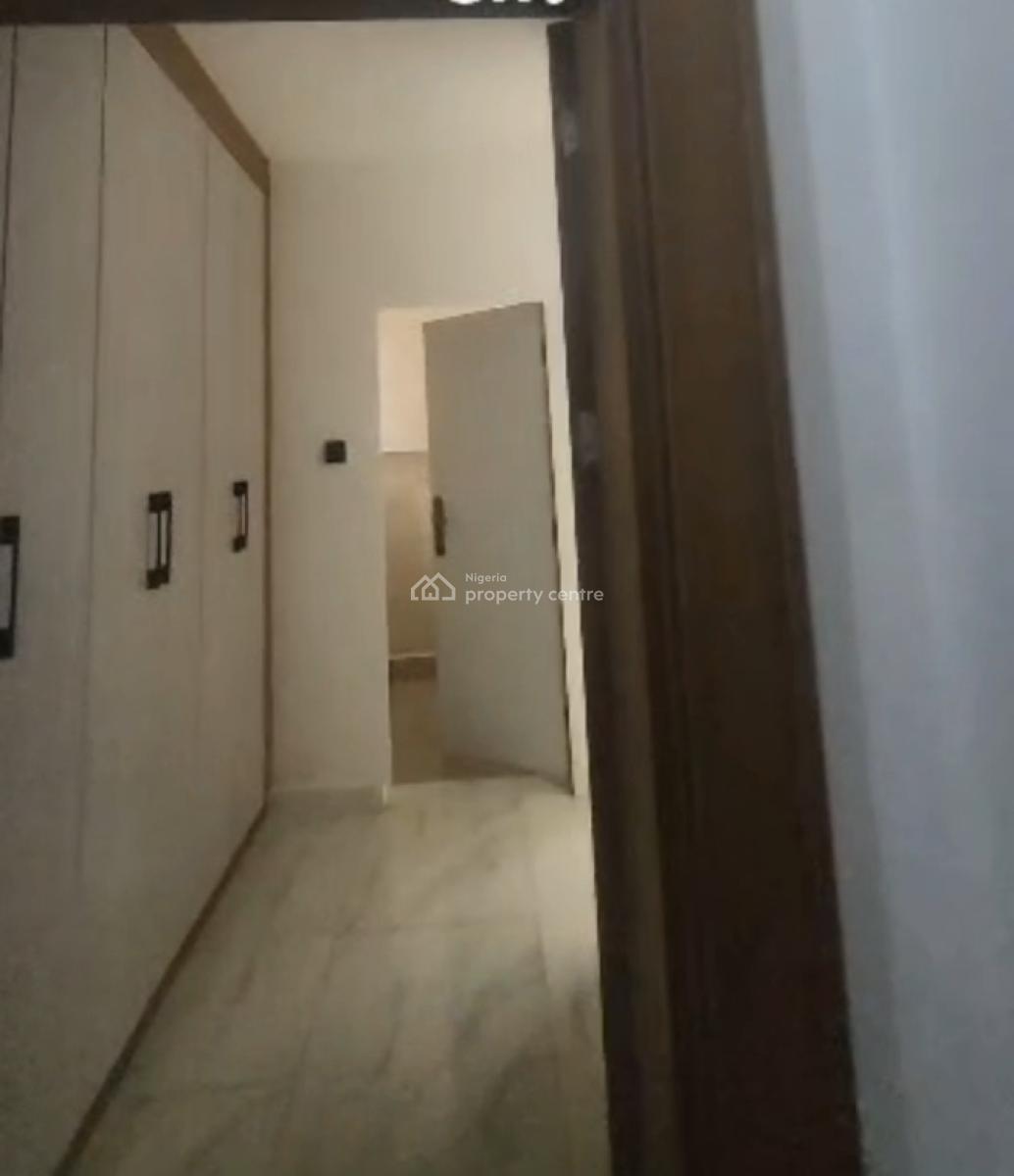 Massive Luxury 3 Bedrooms Flat with Bq in an Estate on Tarred Road., Garki, Abuja, Flat / Apartment for Rent