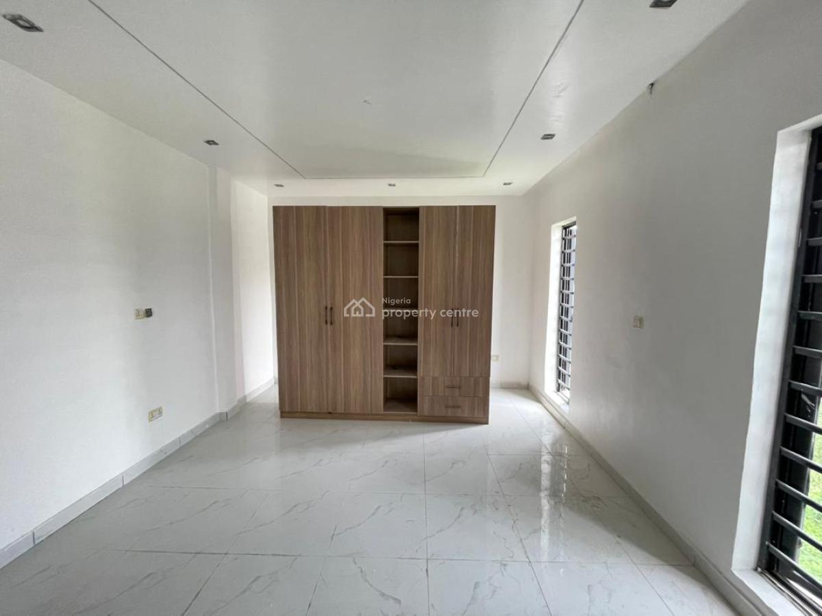 Contemporary 4 Bedroom Terraced Duplex with Bq, Lekki Phase 1, Lekki, Lagos, Semi-detached Duplex for Sale
