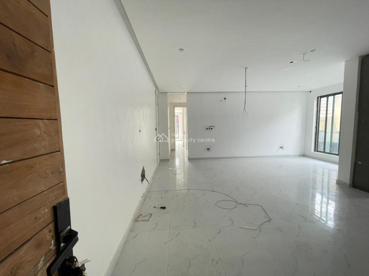 Newly Built 2 Bedroom Apartment, Lekki Phase 1, Lekki, Lagos, Block of Flats for Sale