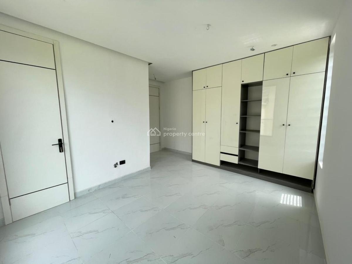 Newly Built 2 Bedroom Apartment, Lekki Phase 1, Lekki, Lagos, Block of Flats for Sale