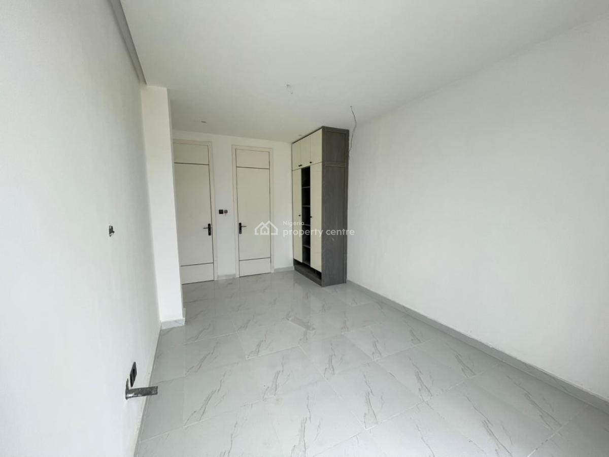 Newly Built 2 Bedroom Apartment, Lekki Phase 1, Lekki, Lagos, Block of Flats for Sale