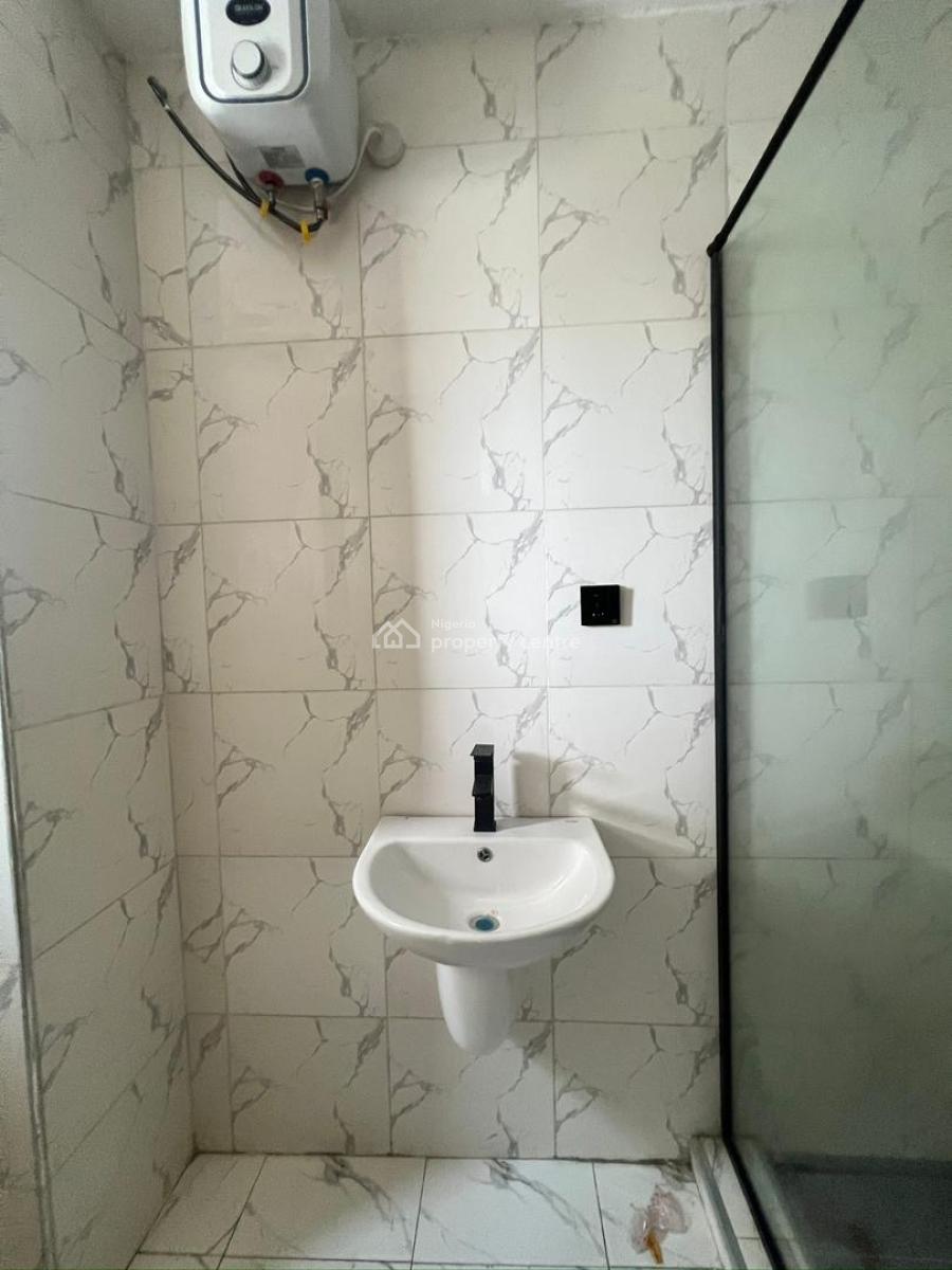 2&1bedroom Apartment with Elevator in Lekki Phase One, Lekki Phase One ,lekki ,lagos ,nigeria, Lekki Phase 1, Lekki, Lagos, Flat / Apartment for Sale