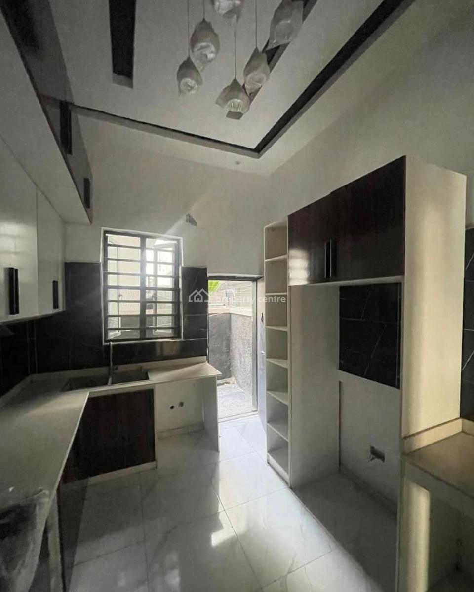 Well Maintained 5-bedroom Semi-detached Duplex with Bq, Ikate, Lekki, Lagos, Semi-detached Duplex for Rent