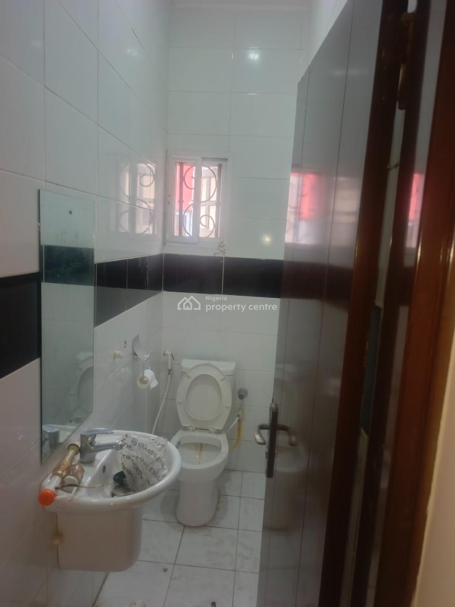 Fantastic Self Service 2 Bedroom Apartment, Off Durosimi Etti, Lekki Phase 1, Lekki, Lagos, Flat / Apartment for Rent