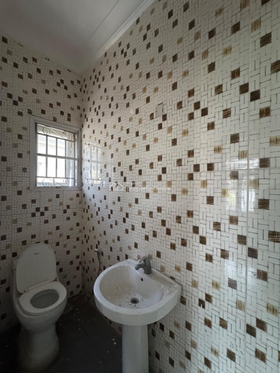 𝐌𝐀𝐈𝐍𝐓𝐀𝐈𝐍𝐄𝐃 5 𝐁𝐄𝐃𝐑𝐎𝐎𝐌 𝐃𝐄𝐓𝐀𝐂𝐇𝐄𝐃 𝐃𝐔𝐏𝐋𝐄𝐗, Idado, Lekki, Idado, Lekki, Lagos, Detached Duplex for Rent