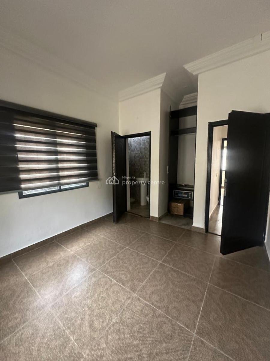 Well Maintained 3-bedroom Apartment, Lekki Phase 1, Lekki, Lagos, Flat / Apartment for Rent