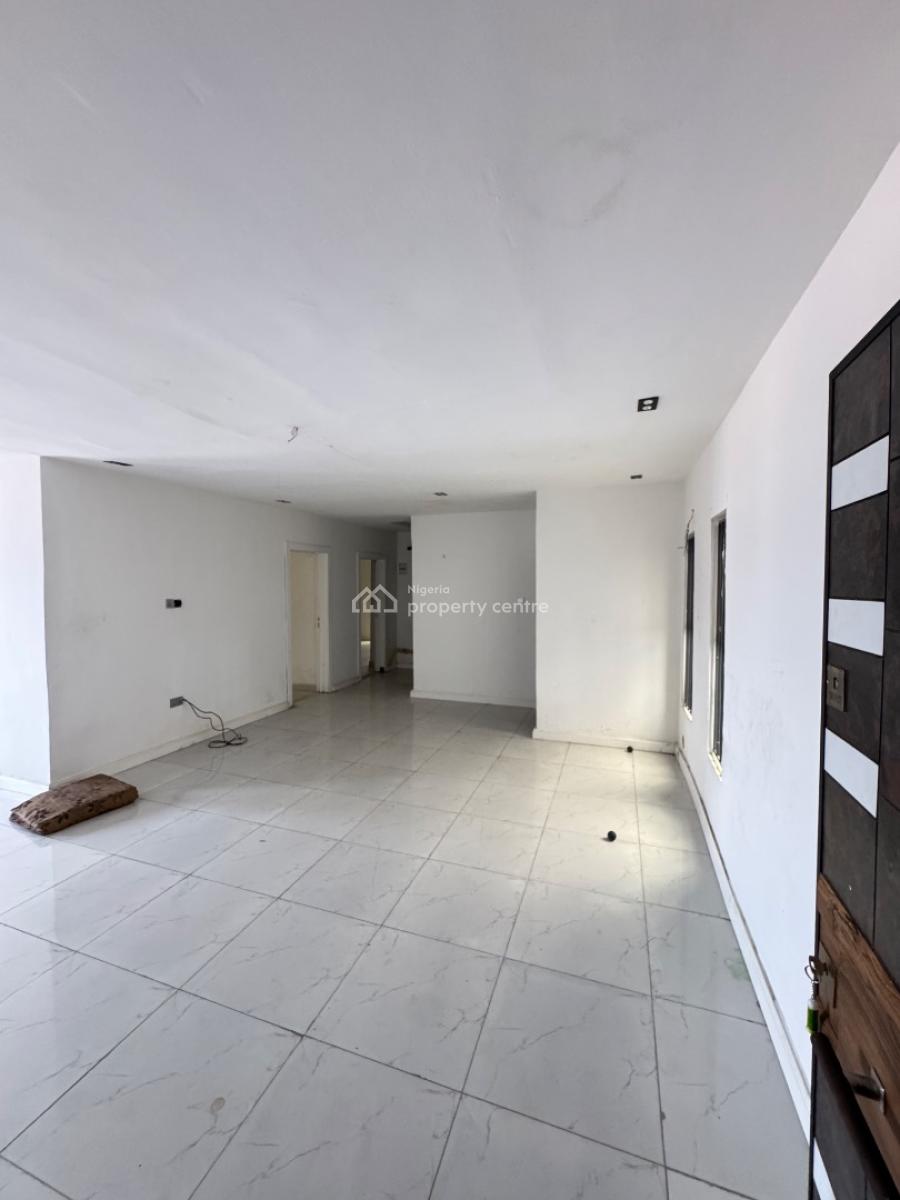 𝐌𝐀𝐈𝐍𝐓𝐀𝐈𝐍𝐄𝐃 2 𝐁𝐄𝐃𝐑𝐎𝐎𝐌 𝐀𝐏𝐀𝐑𝐓𝐌𝐄𝐍𝐓, Ikate, Lekki, Lagos, Flat / Apartment for Rent