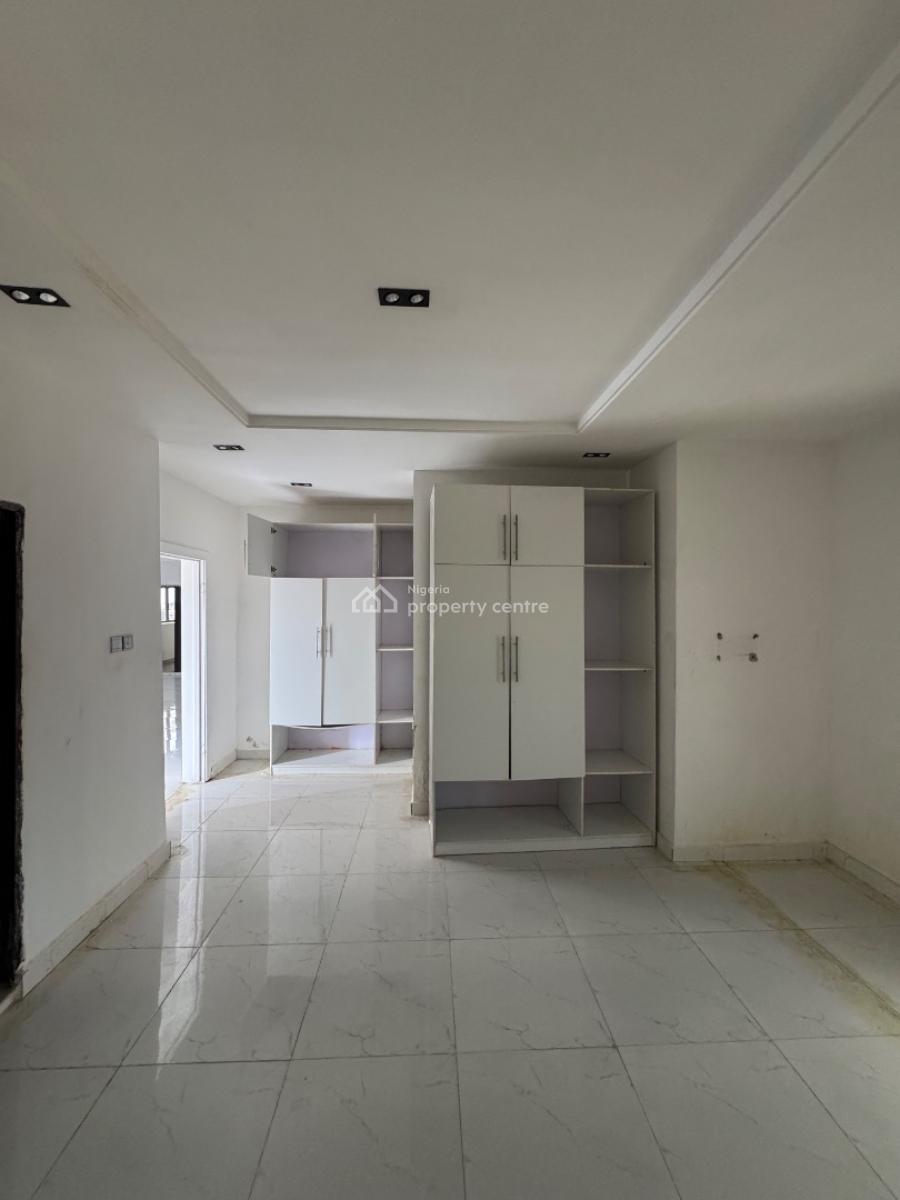 𝐌𝐀𝐈𝐍𝐓𝐀𝐈𝐍𝐄𝐃 2 𝐁𝐄𝐃𝐑𝐎𝐎𝐌 𝐀𝐏𝐀𝐑𝐓𝐌𝐄𝐍𝐓, Ikate, Lekki, Lagos, Flat / Apartment for Rent