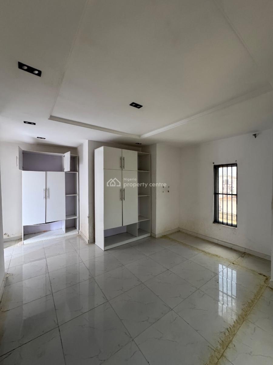𝐌𝐀𝐈𝐍𝐓𝐀𝐈𝐍𝐄𝐃 2 𝐁𝐄𝐃𝐑𝐎𝐎𝐌 𝐀𝐏𝐀𝐑𝐓𝐌𝐄𝐍𝐓, Ikate, Lekki, Lagos, Flat / Apartment for Rent
