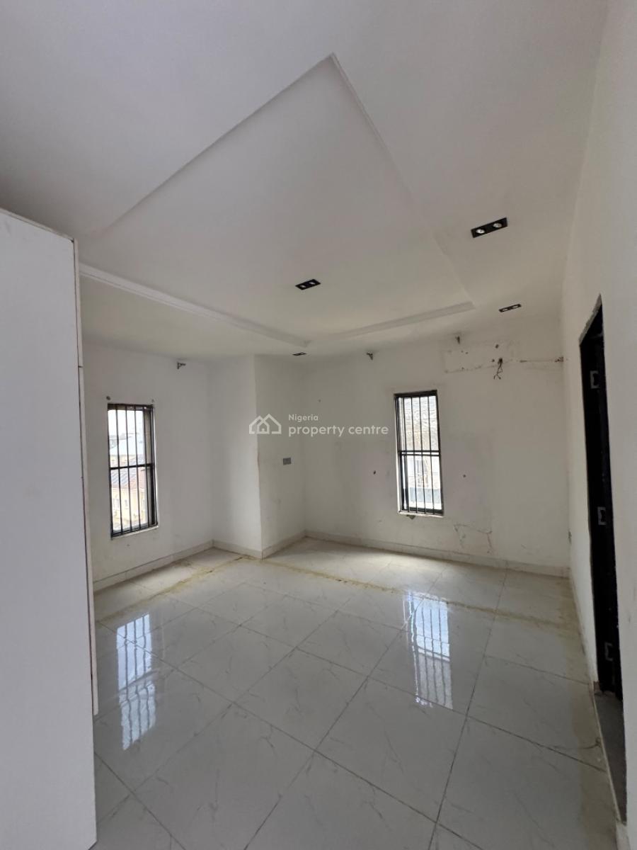 𝐌𝐀𝐈𝐍𝐓𝐀𝐈𝐍𝐄𝐃 2 𝐁𝐄𝐃𝐑𝐎𝐎𝐌 𝐀𝐏𝐀𝐑𝐓𝐌𝐄𝐍𝐓, Ikate, Lekki, Lagos, Flat / Apartment for Rent