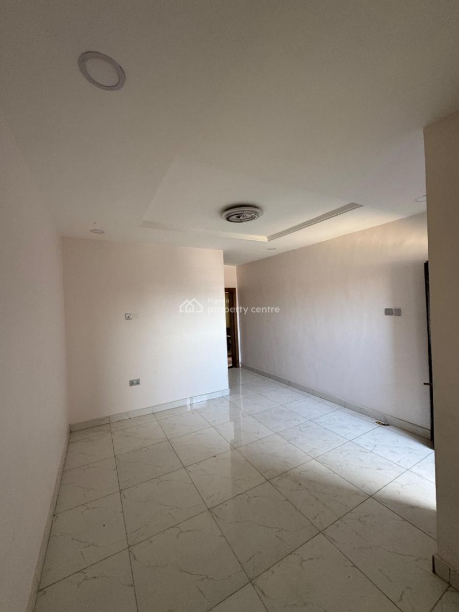 𝐖𝐄𝐋𝐋 𝐌𝐀𝐈𝐍𝐓𝐀𝐈𝐍𝐄𝐃 2 𝐁𝐄𝐃𝐑𝐎𝐎𝐌 𝐀𝐏𝐀𝐑𝐓𝐌𝐄𝐍𝐓, Ikate, Lekki, Lagos, Flat / Apartment for Rent