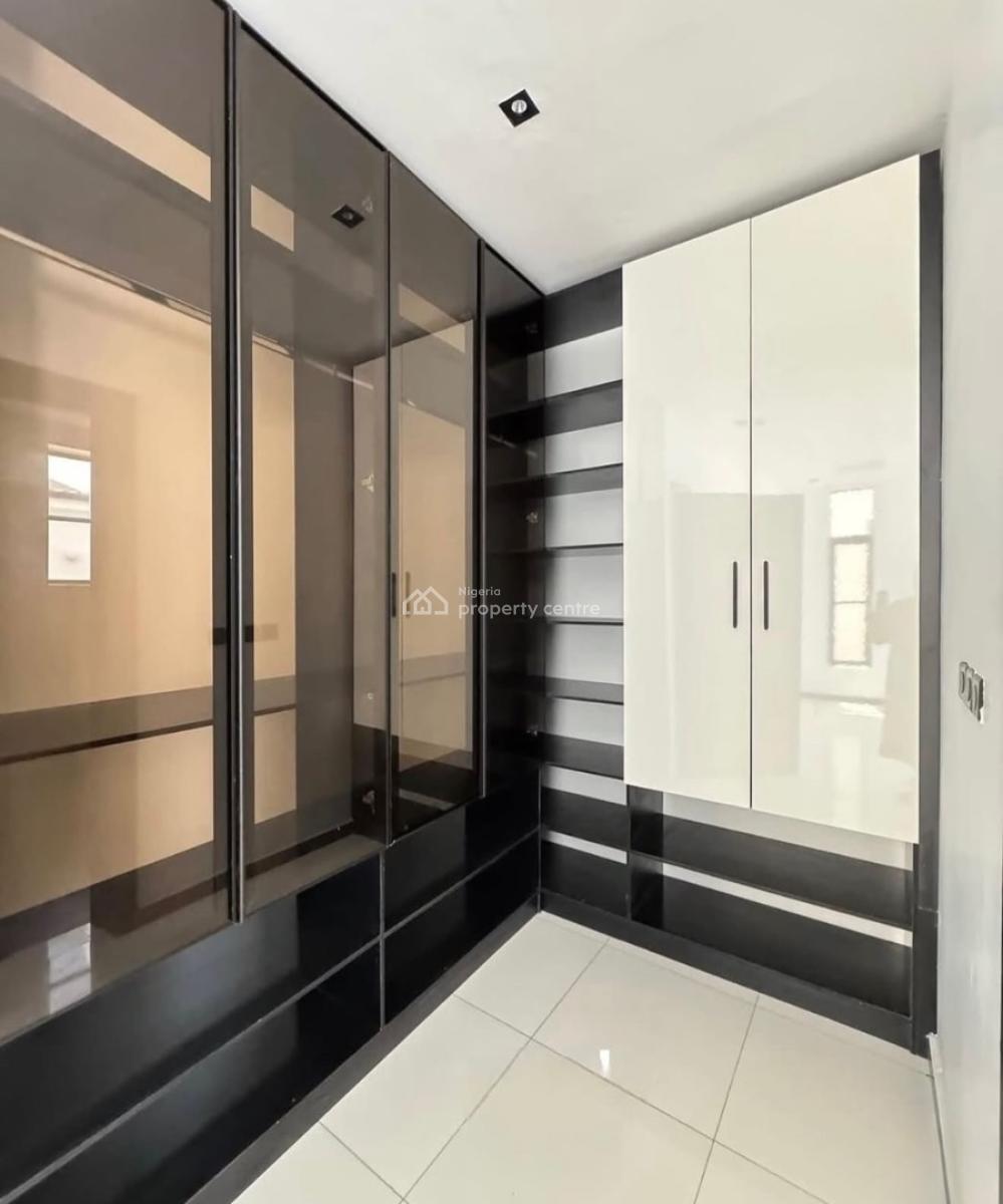 4 𝐁𝐄𝐃𝐑𝐎𝐎𝐌 𝐓𝐄𝐑𝐑𝐀𝐂𝐄 𝐃𝐔𝐏𝐋𝐄𝐗 𝐖𝐈𝐓𝐇 𝐀 𝐁𝐐, Ikate, Lekki, Ikate, Lekki, Lagos, Terraced Duplex for Rent