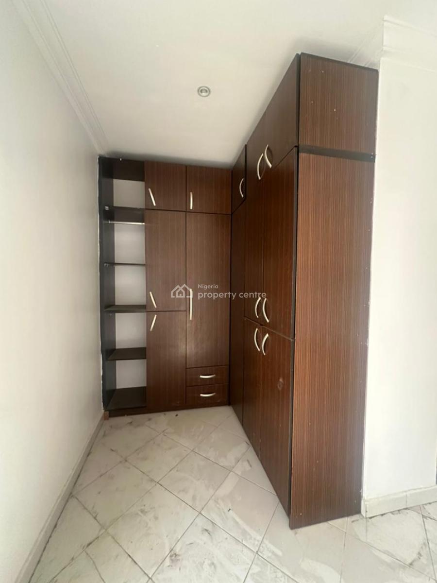 𝐖𝐄𝐋𝐋 𝐌𝐀𝐈𝐍𝐓𝐀𝐈𝐍𝐄𝐃 4 𝐁𝐄𝐃𝐑𝐎𝐎𝐌 𝐀𝐏𝐀𝐑𝐓𝐌𝐄𝐍𝐓, Osapa, Lekki, Lagos, Flat / Apartment for Rent