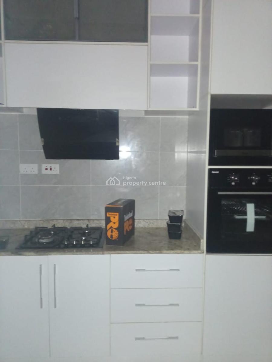 Well Maintained and Secure 3 Bedroom Apartment, Off Freedom Way, Lekki, Lagos, Flat / Apartment for Rent