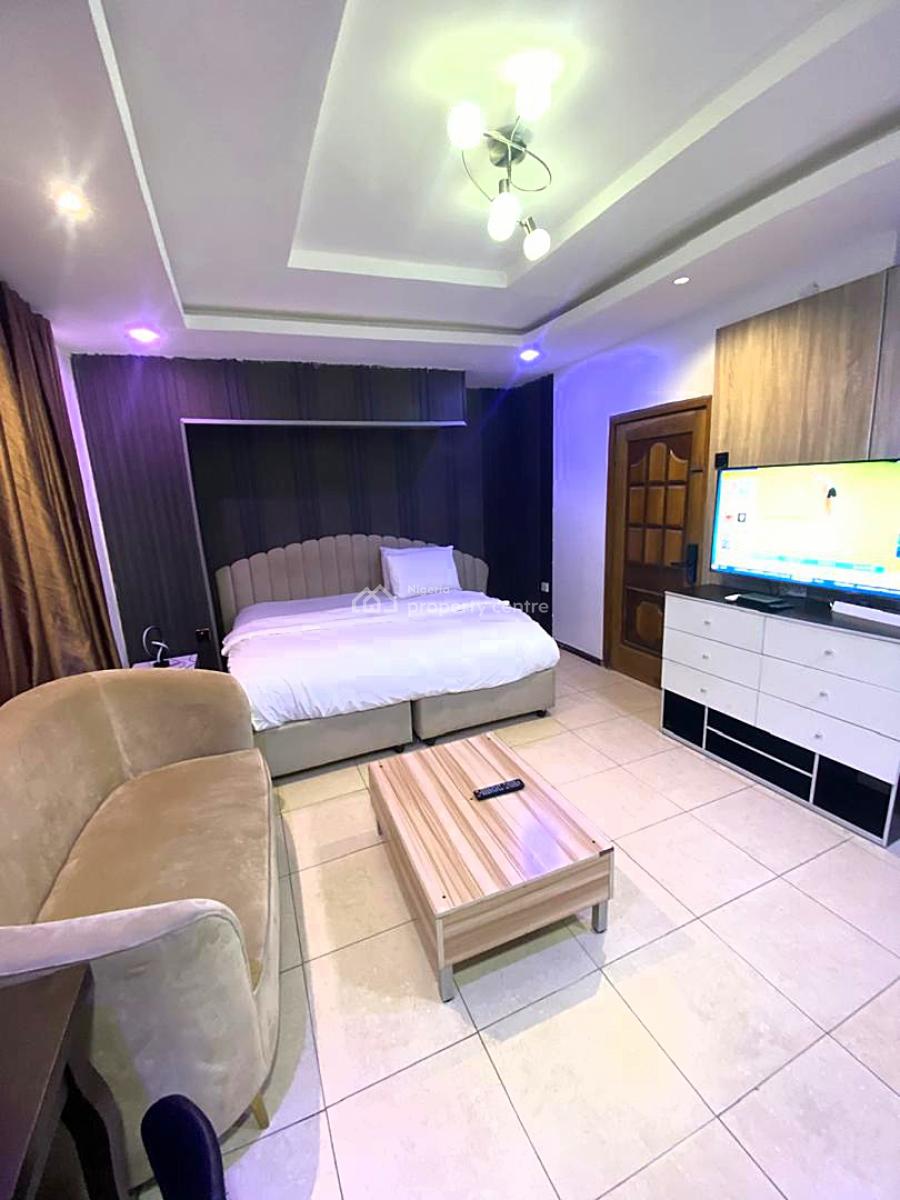 Beautifully Furnished and Serviced Luxury Studio Apartment, Magodo Phase 2 Shangisha, Gra Phase 2, Magodo, Lagos, Self Contain (single Rooms) Short Let