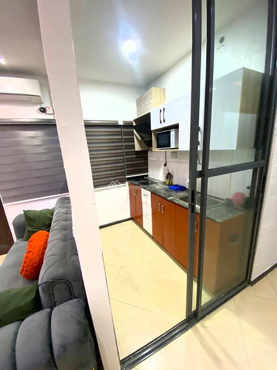 Beautifully Furnished and Serviced Luxury Studio Apartment, Magodo Phase 2 Shangisha, Gra Phase 2, Magodo, Lagos, Self Contain (single Rooms) Short Let