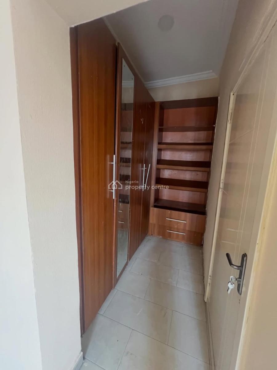 𝐖𝐄𝐋𝐋 𝐌𝐀𝐈𝐍𝐓𝐀𝐈𝐍𝐄𝐃 3 𝐁𝐄𝐃𝐑𝐎𝐎𝐌 𝐀𝐏𝐀𝐑𝐓𝐌𝐄𝐍𝐓, Idado, Lekki, Idado, Lekki, Lagos, Flat / Apartment for Rent