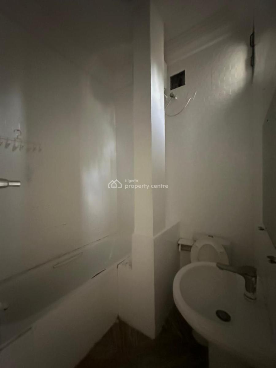 𝐌𝐀𝐈𝐍𝐓𝐀𝐈𝐍𝐄𝐃 3 𝐁𝐄𝐃𝐑𝐎𝐎𝐌 𝐀𝐏𝐀𝐑𝐓𝐌𝐄𝐍𝐓, Lekki Phase 1, Lekki, Lagos, Flat / Apartment for Rent