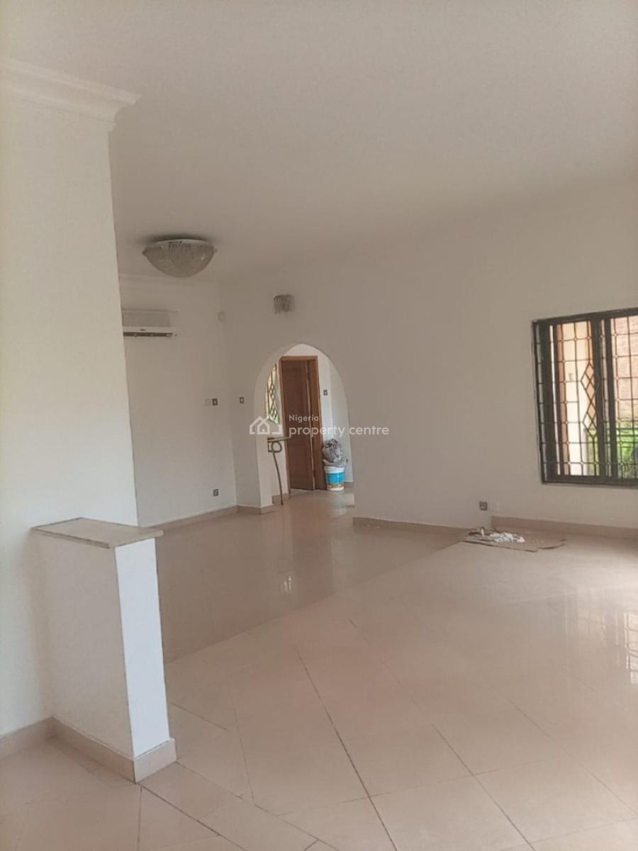 4 Bedroom Duplex with a Service Quater, Lekki Phase 1, Lekki, Lagos, Office Space for Rent