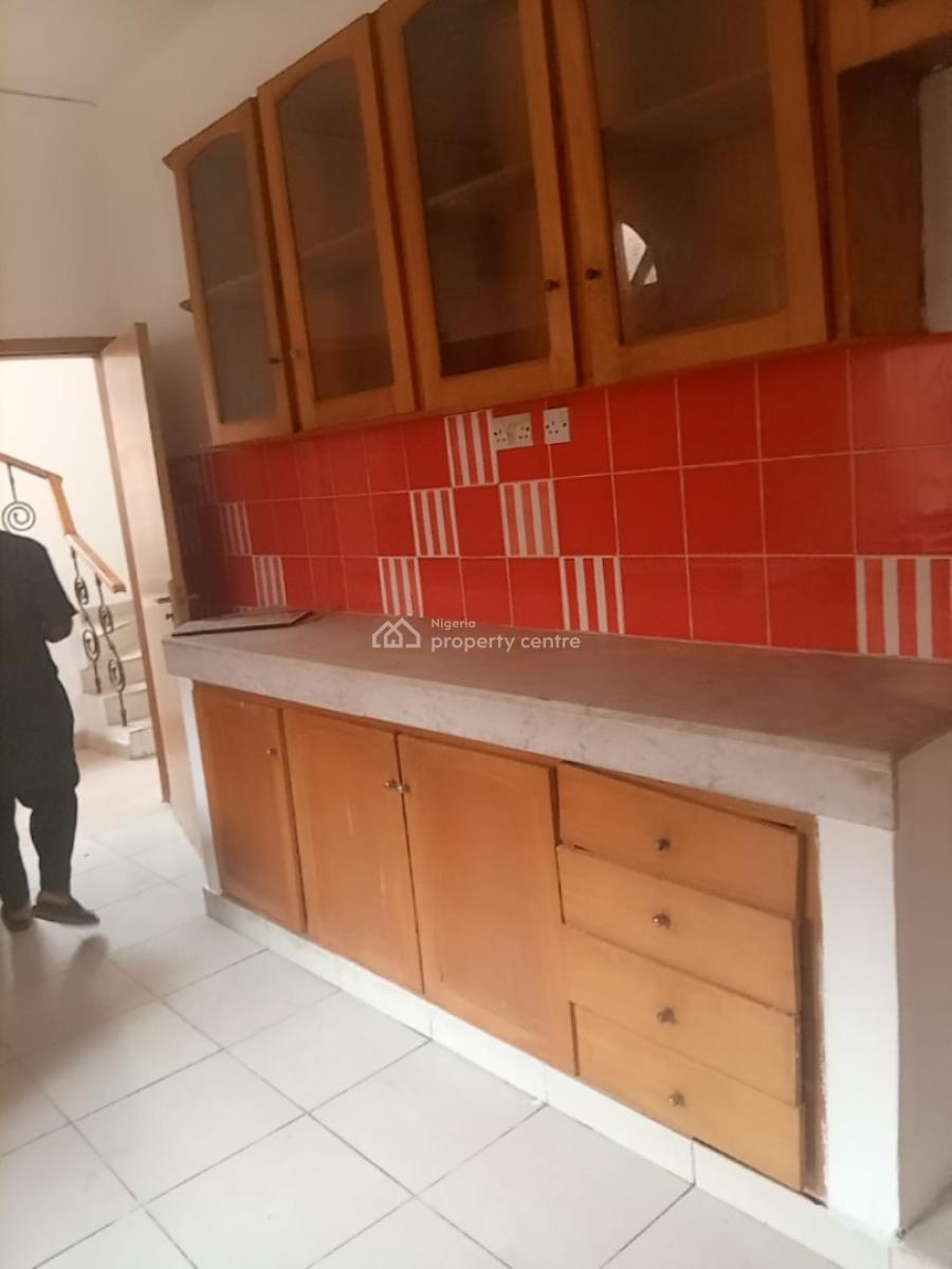 4 Bedroom Duplex with a Service Quater, Lekki Phase 1, Lekki, Lagos, Office Space for Rent